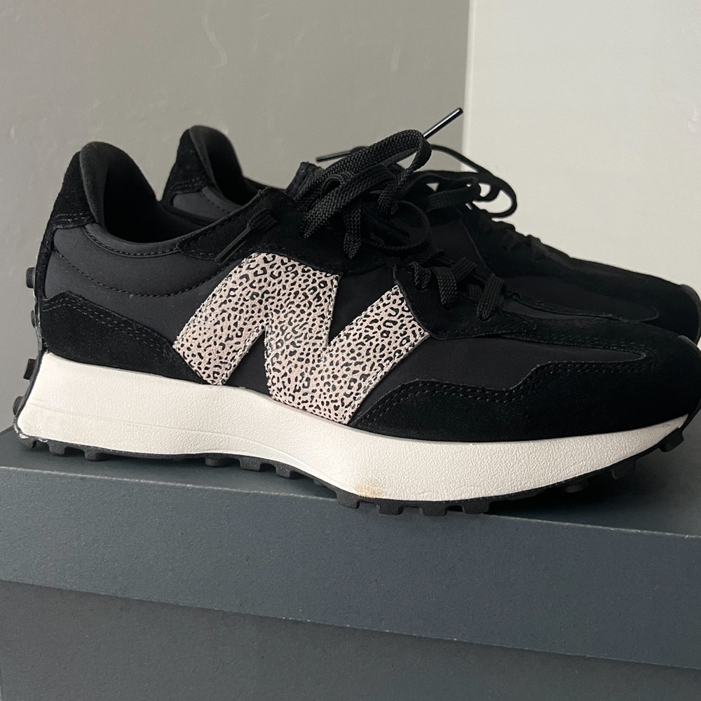 New Balance 327 black with animal print detail. Worn once! Perfect condition